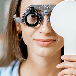 ¿Con qué frecuencia deberías hacerte una revisión ocular? 