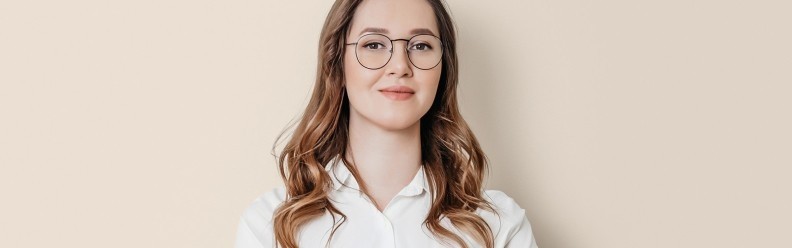 Las mejores gafas para una cara en forma de diamante