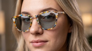 Izipizi Sun #E Blue Tortoise Imagen generada