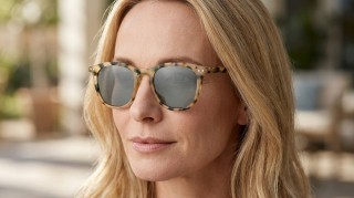 Izipizi Sun #E Light Tortoise Imagen generada