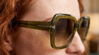 Tom Ford Kaya FT1082 51F 54 Imagen generada